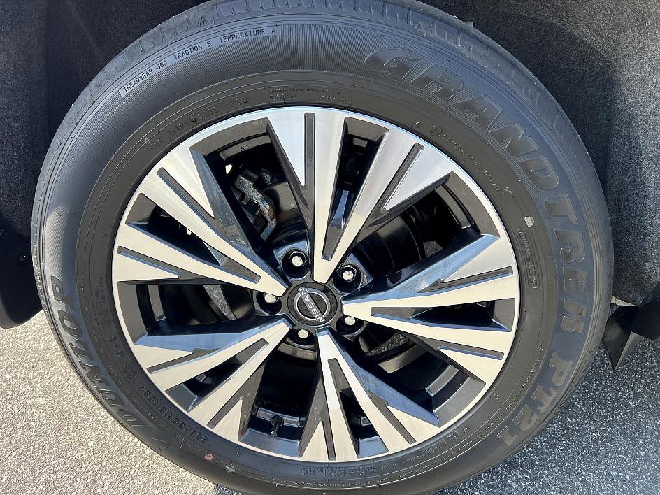 Certified 2023 Nissan Rogue SV w/ SV Premium B Package image 11