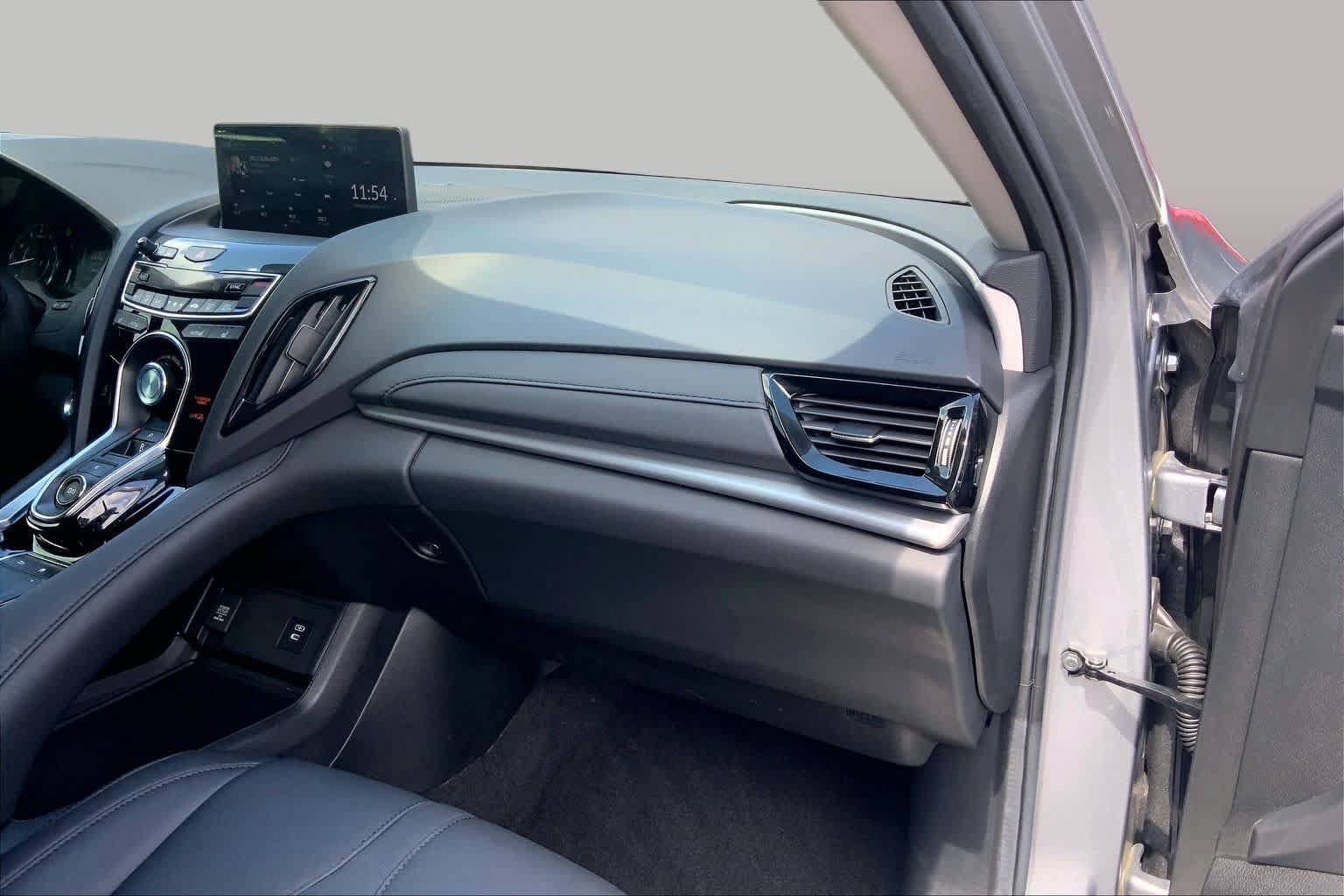 Used 2024 Acura RDX SH-AWD image 18