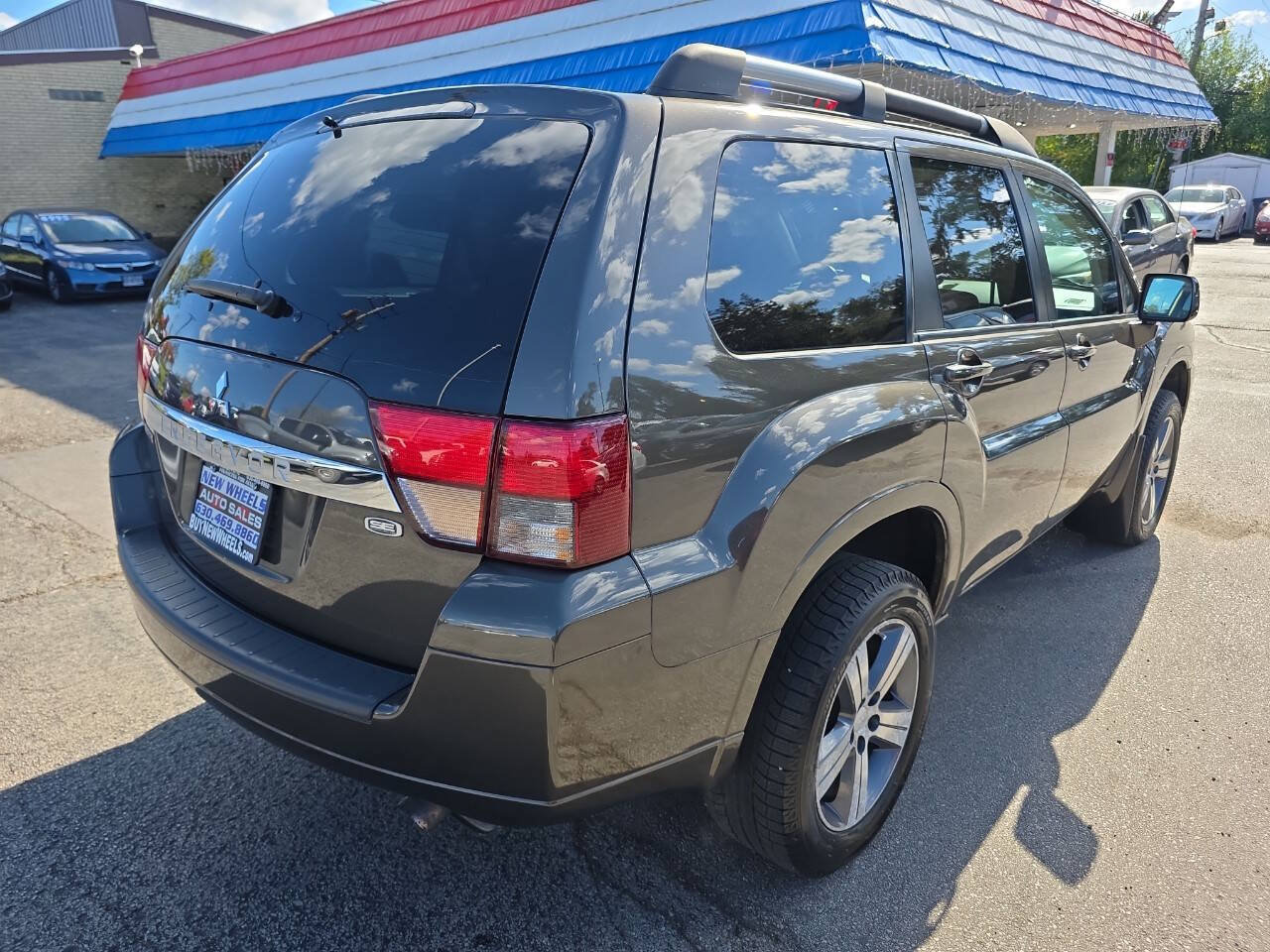 Used 2010 Mitsubishi Endeavor SE FWD image 21