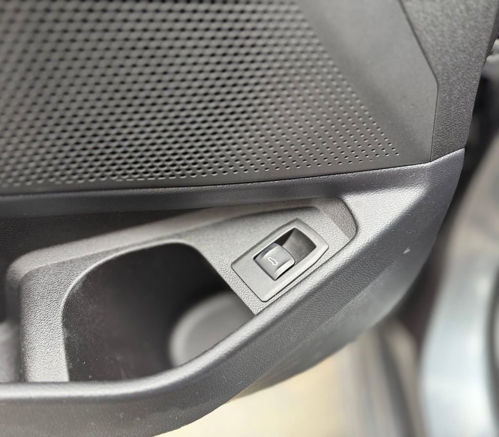 Used 2021 BMW 330i xDrive Sedan w/ Convenience Package image 22