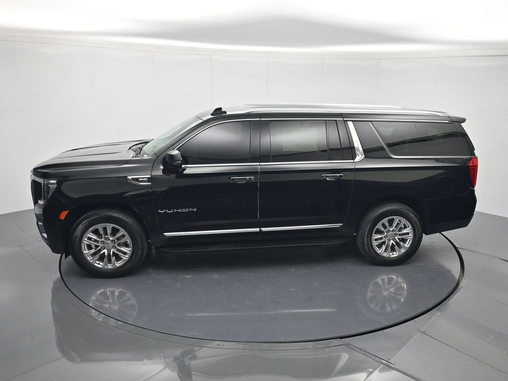 Used 2023 GMC Yukon XL SLT w/ SLT Luxury Package AWD/4WD image 38