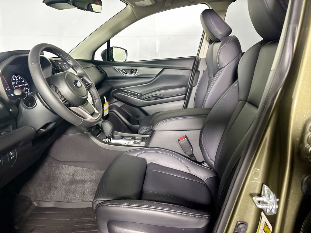 New 2025 Subaru Ascent Limited image 12