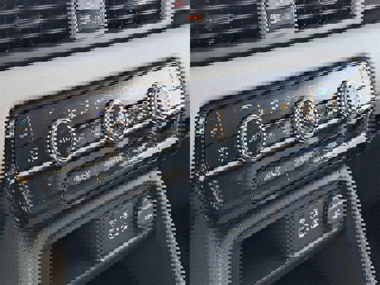 New 2025 Honda Pilot EX-L image 16