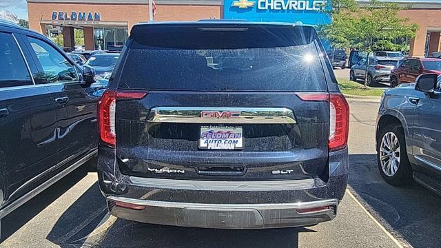 Used 2023 GMC Yukon XL SLT w/ SLT Premium Package AWD/4WD image 5