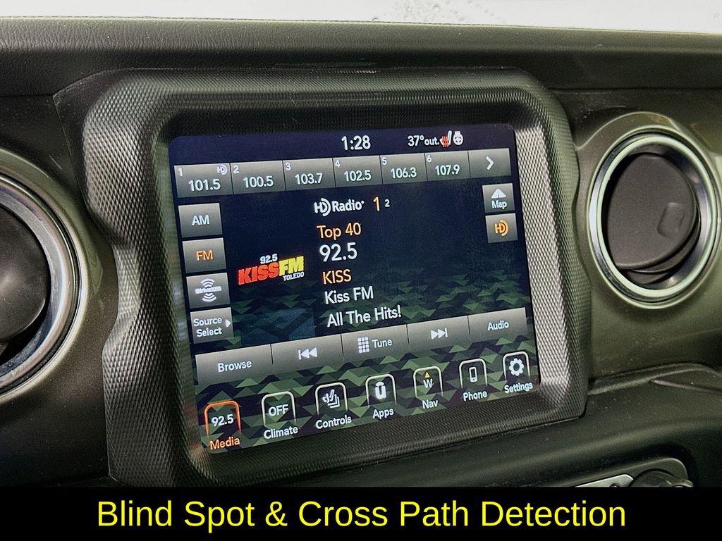 Used 2020 Jeep Wrangler Unlimited Sahara w/ Dual Top Group image 21