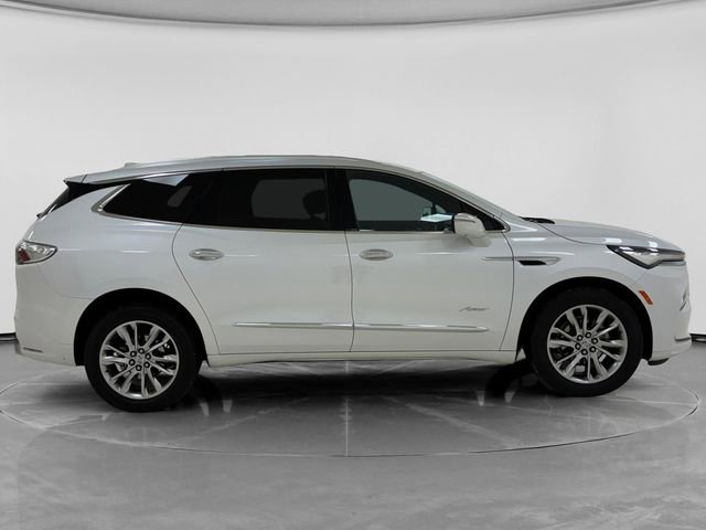 Used 2024 Buick Enclave Avenir w/ Avenir Technology Package image 2