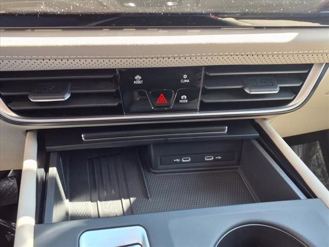 New 2025 Volkswagen Atlas SE image 11