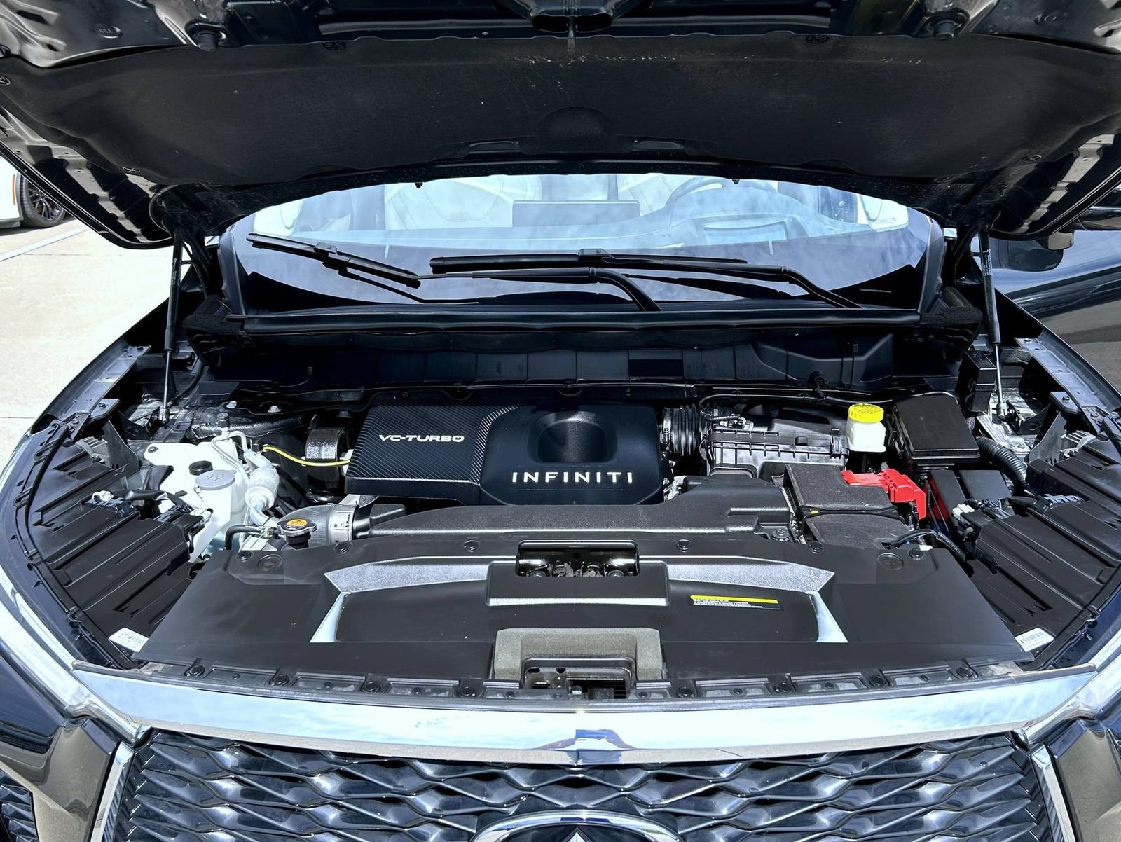 Certified 2025 INFINITI QX60 Luxe w/ Vision Package AWD/4WD image 26