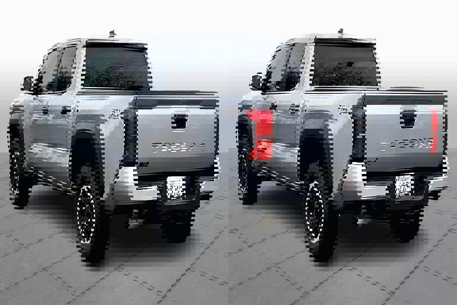 Certified 2025 Toyota Tacoma TRD Off-Road image 11