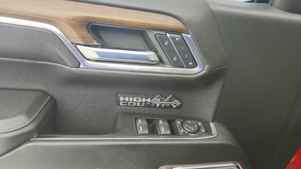 Certified 2024 Chevrolet Silverado 1500 High Country w/ High Country Premium Package AWD/4WD image 24