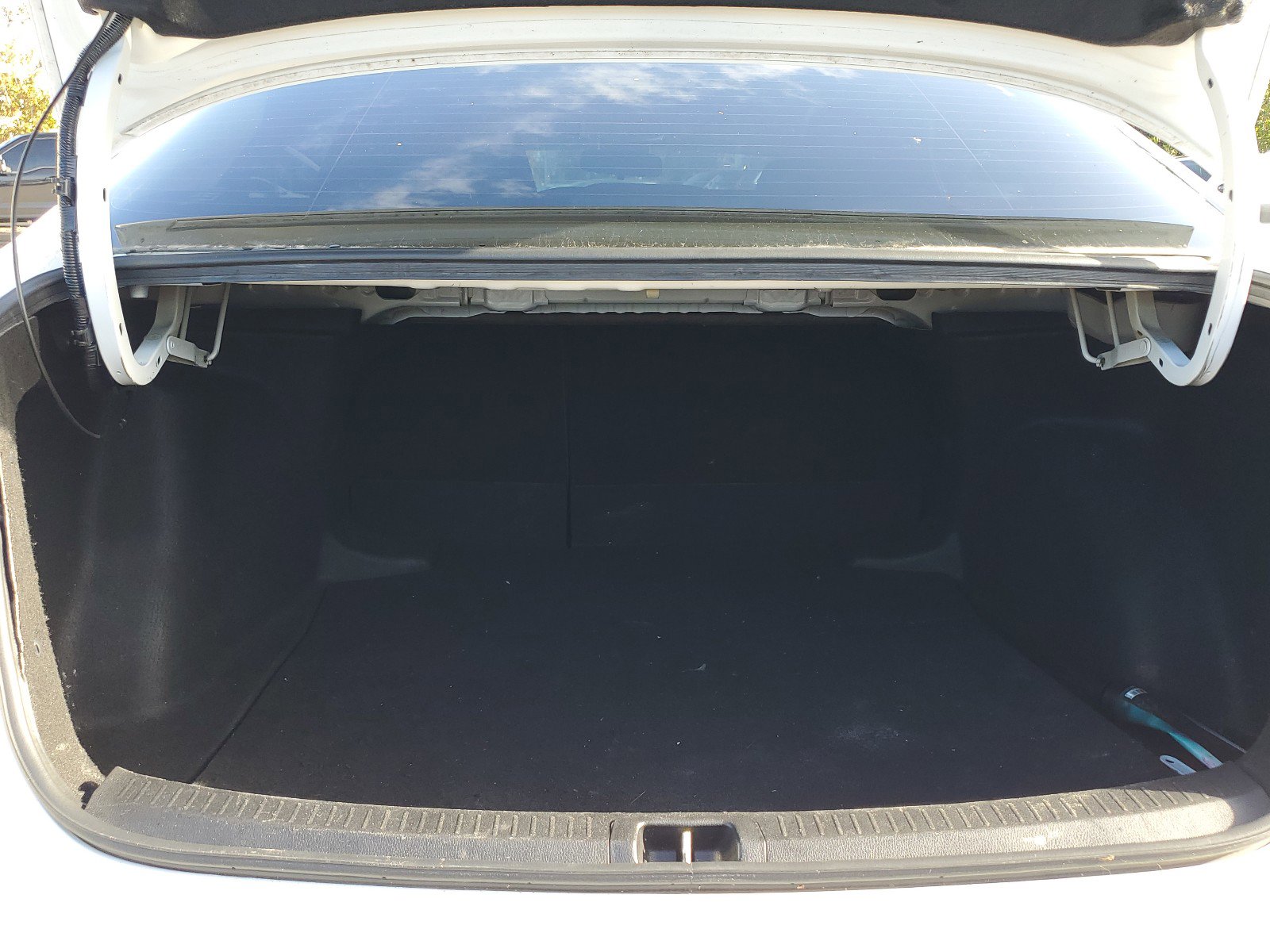 Used 2022 Toyota Corolla LE image 16