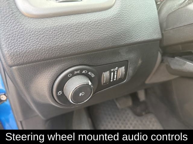 Used 2018 Jeep Compass Latitude w/ Popular Equipment Group image 11