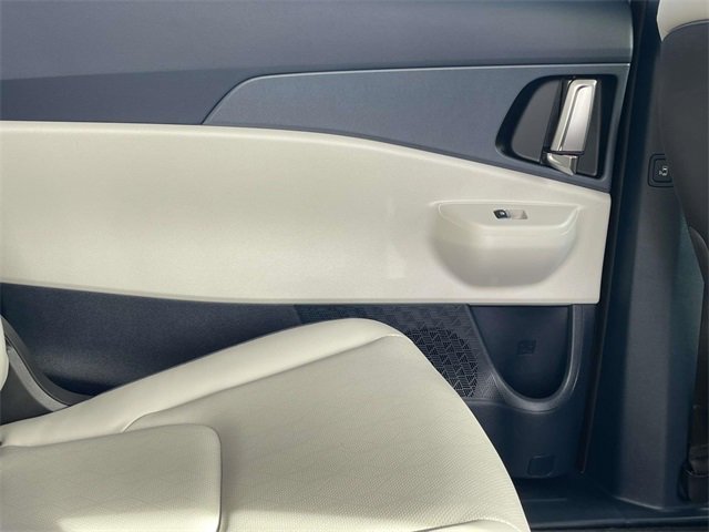 New 2026 Kia Carnival EX image 16