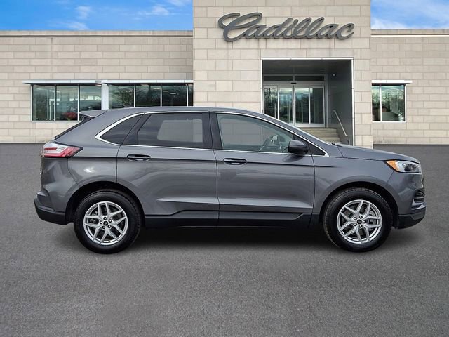 Used 2024 Ford Edge SEL image 9