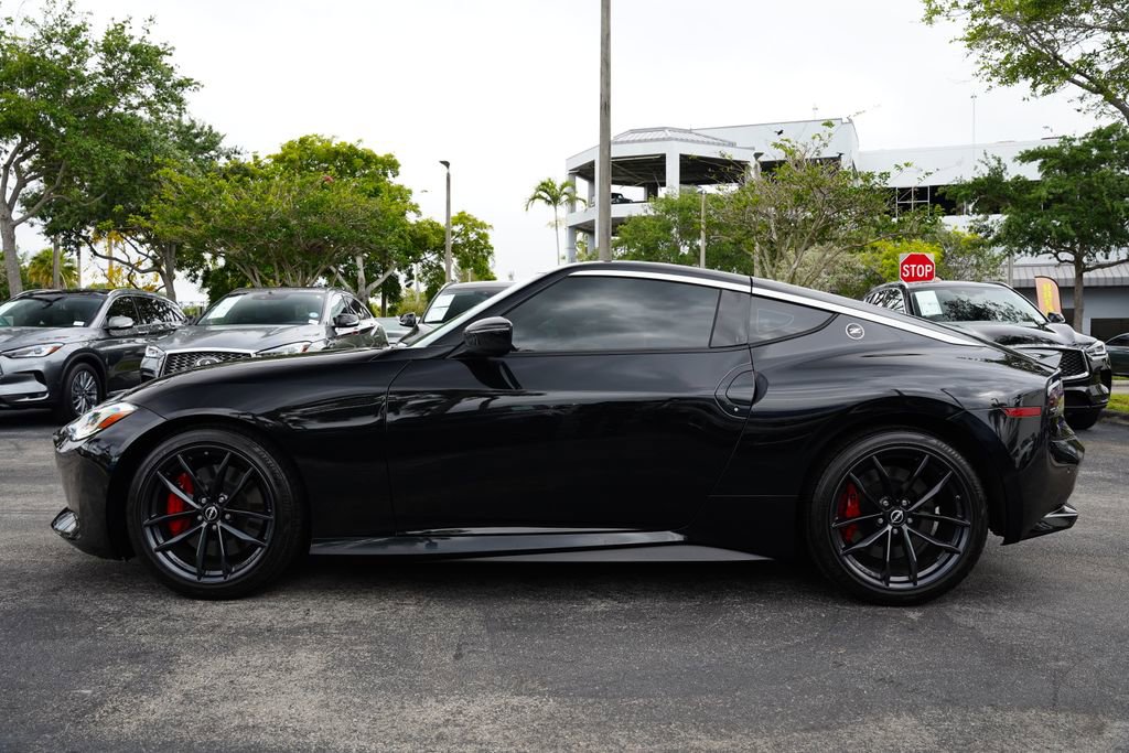 Used 2024 Nissan Z Performance w/ Floor Mat Package RWD image 7