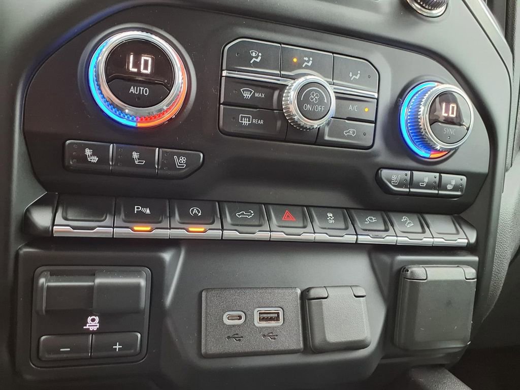 Used 2019 GMC Sierra 1500 AT4 w/ AT4 Premium Package AWD/4WD image 10