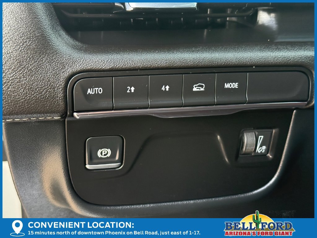 Used 2024 Cadillac Escalade ESV Premium Luxury AWD/4WD image 34