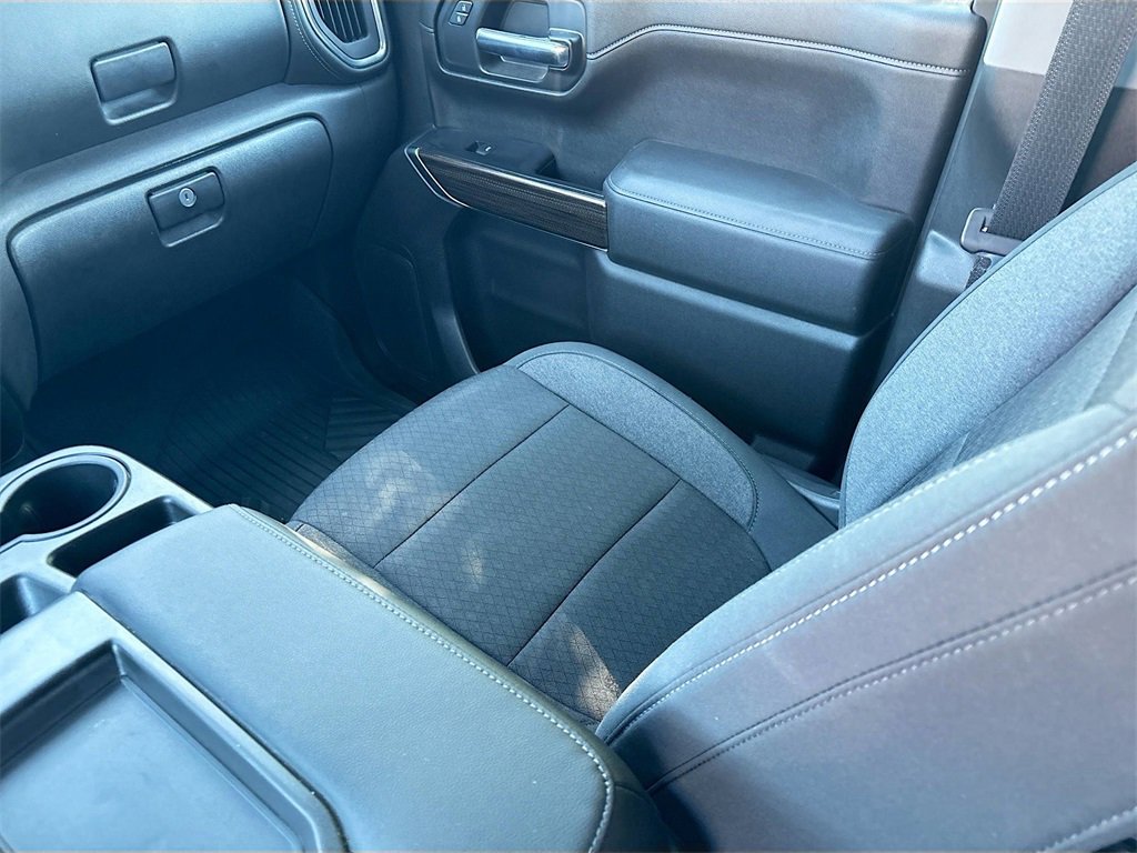 Used 2021 Chevrolet Silverado 1500 RST image 23