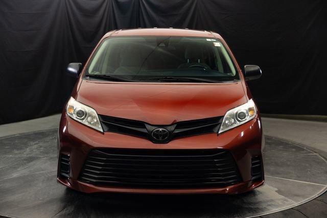 Used 2020 Toyota Sienna L FWD image 4