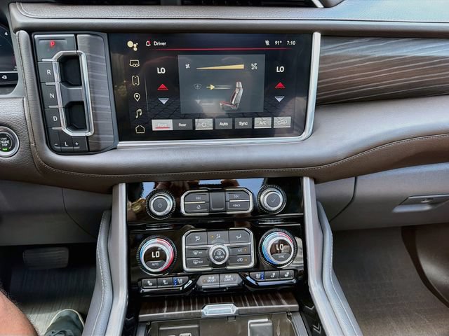 Used 2022 GMC Yukon Denali AWD/4WD image 36