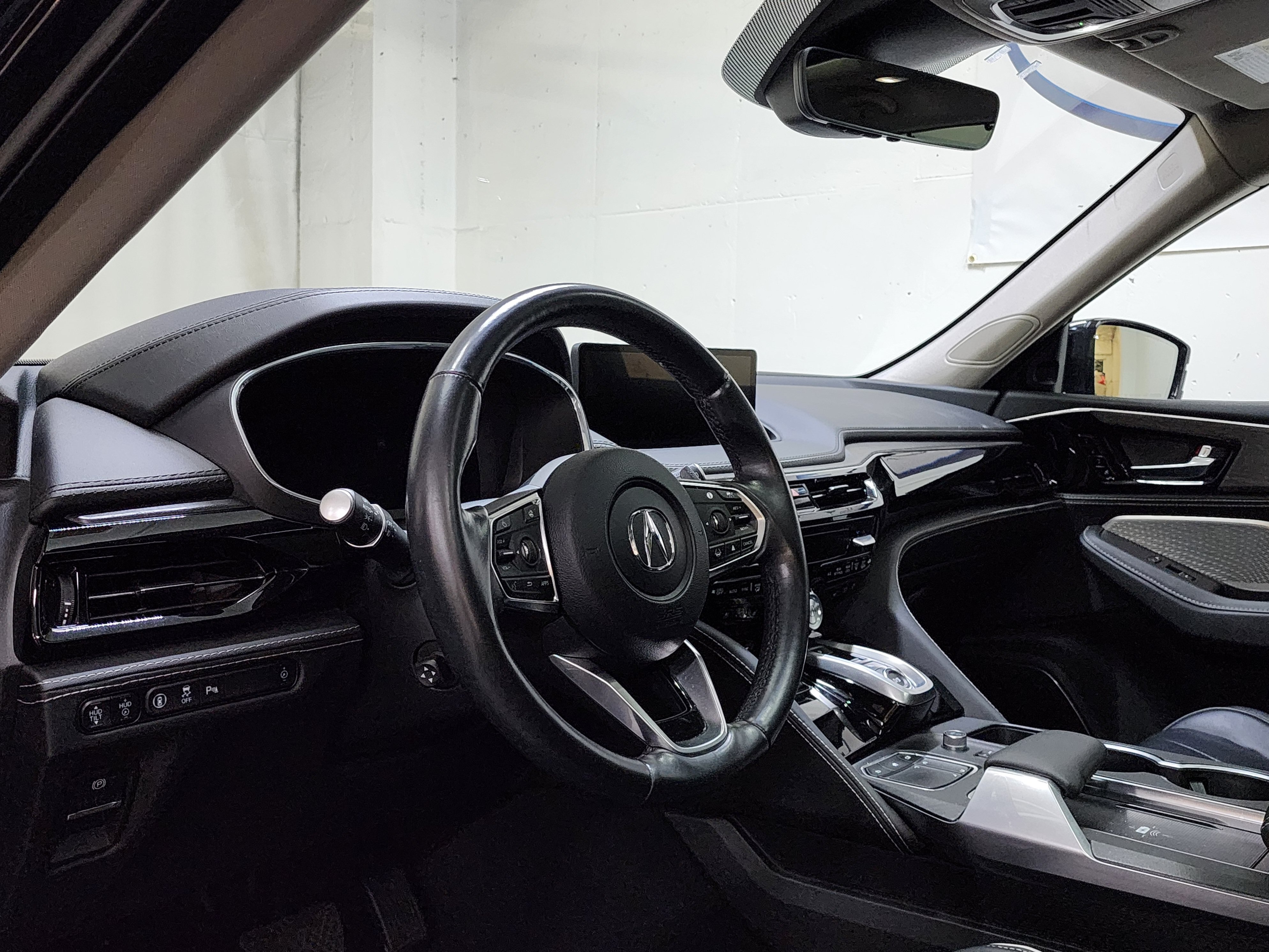 Certified 2024 Acura MDX w/ Advance Package AWD/4WD image 13