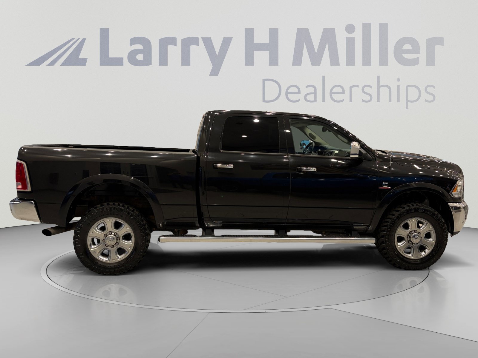 Used 2016 RAM 2500 Laramie w/ Convenience Group AWD/4WD image 6