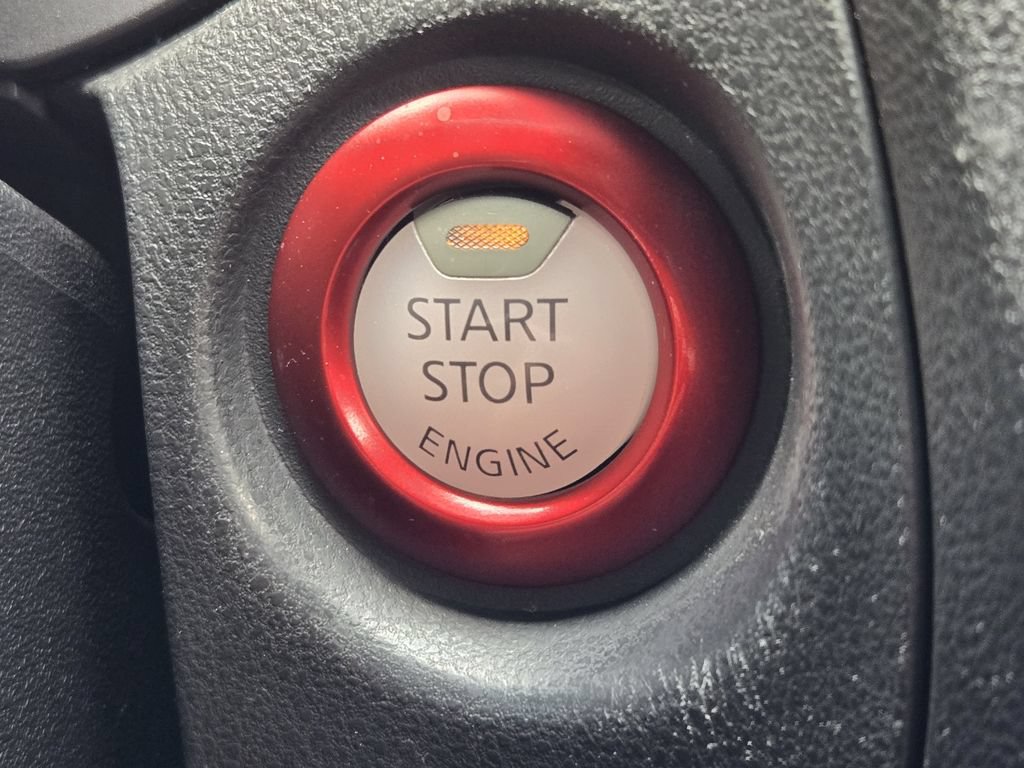 Used 2015 Nissan Juke NISMO AWD/4WD image 30