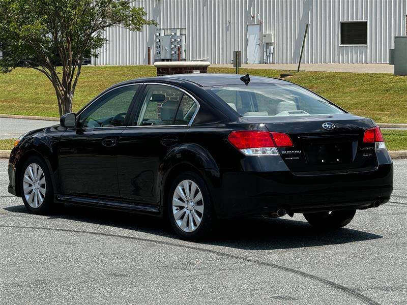 Used 2011 Subaru Legacy 3.6R Limited AWD/4WD image 5