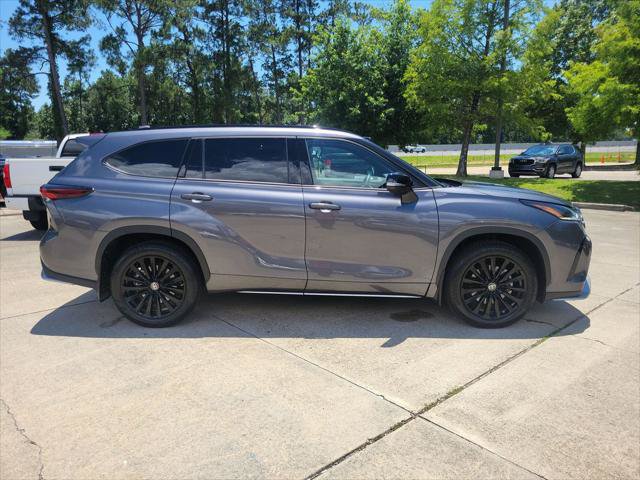 Certified 2024 Toyota Highlander XSE FWD image 8