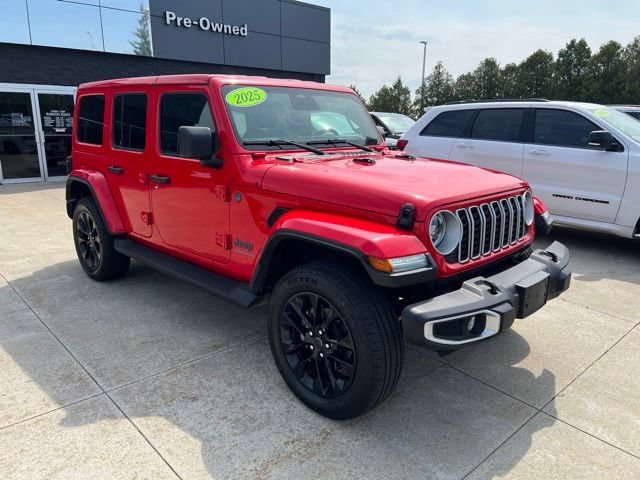 Certified 2025 Jeep Wrangler Unlimited Sahara AWD/4WD image 1
