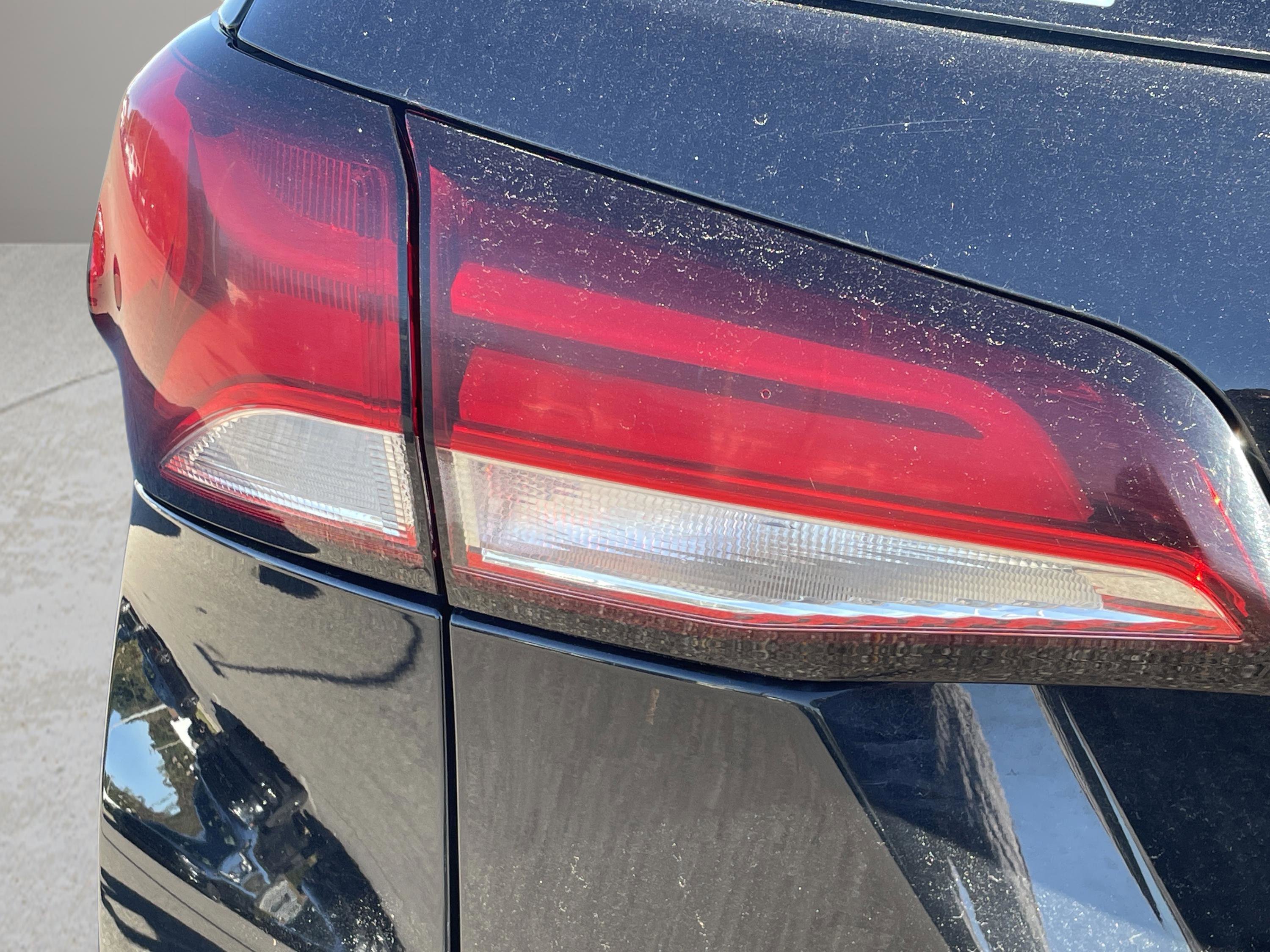 Used 2022 Chevrolet Equinox RS w/ RS Leather Package image 26