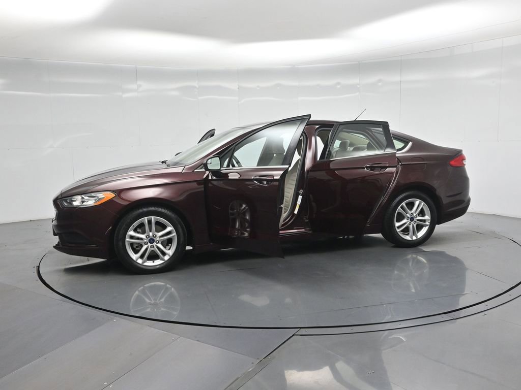Certified 2018 Ford Fusion SE w/ Fusion SE Technology Package image 36