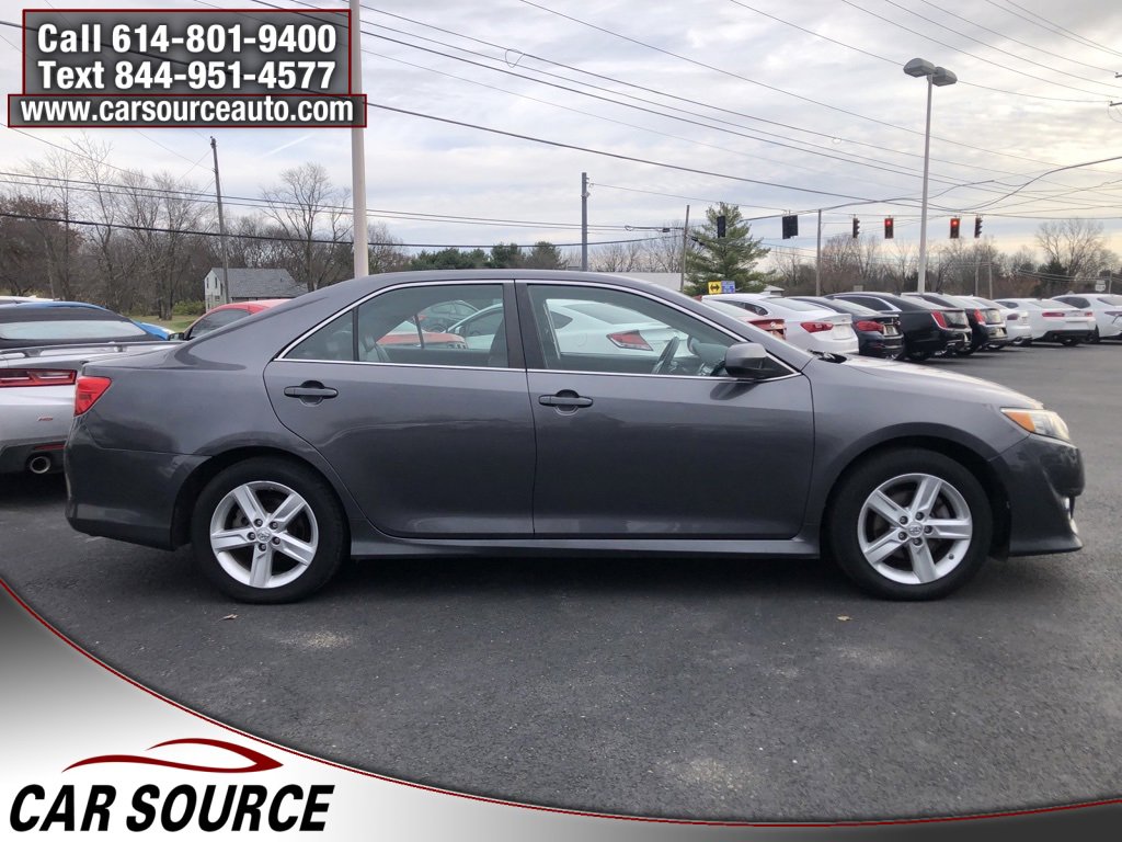 Used 2014 Toyota Camry L image 4