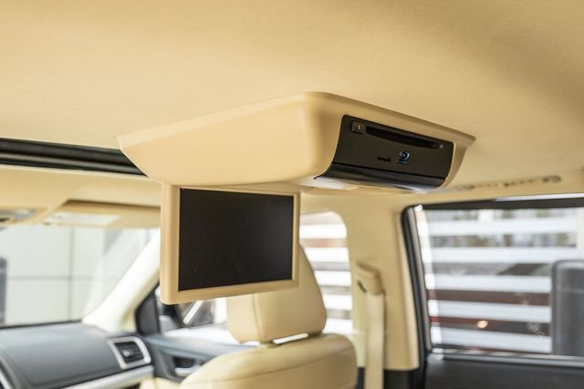 Used 2014 Toyota Highlander XLE image 14