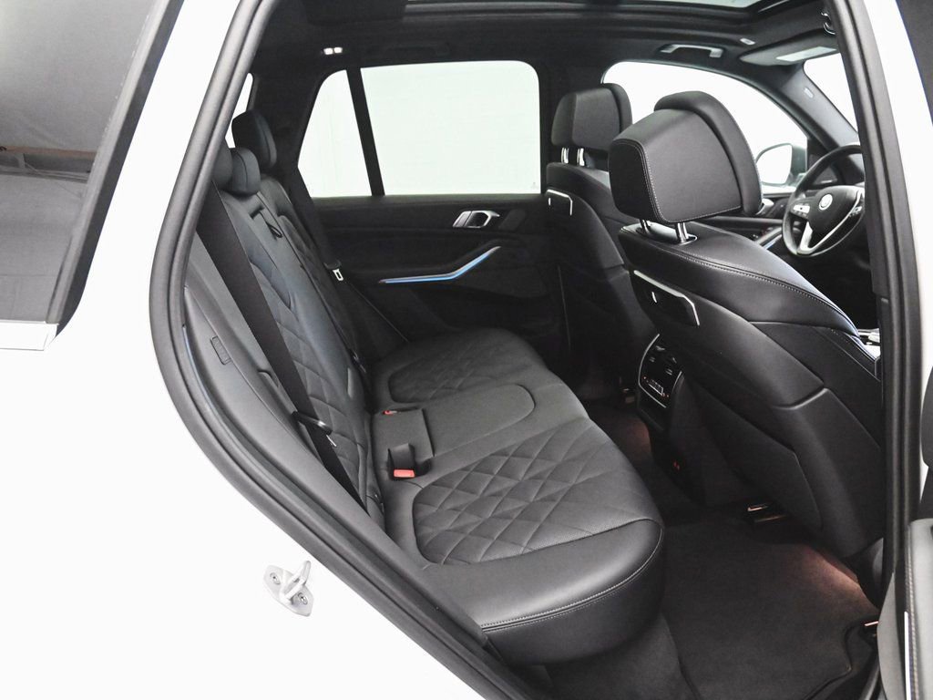 Used 2026 BMW X5 xDrive40i image 33