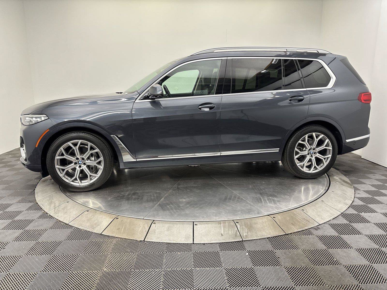 Used 2019 BMW X7 xDrive40i w/ Premium Package AWD/4WD image 4