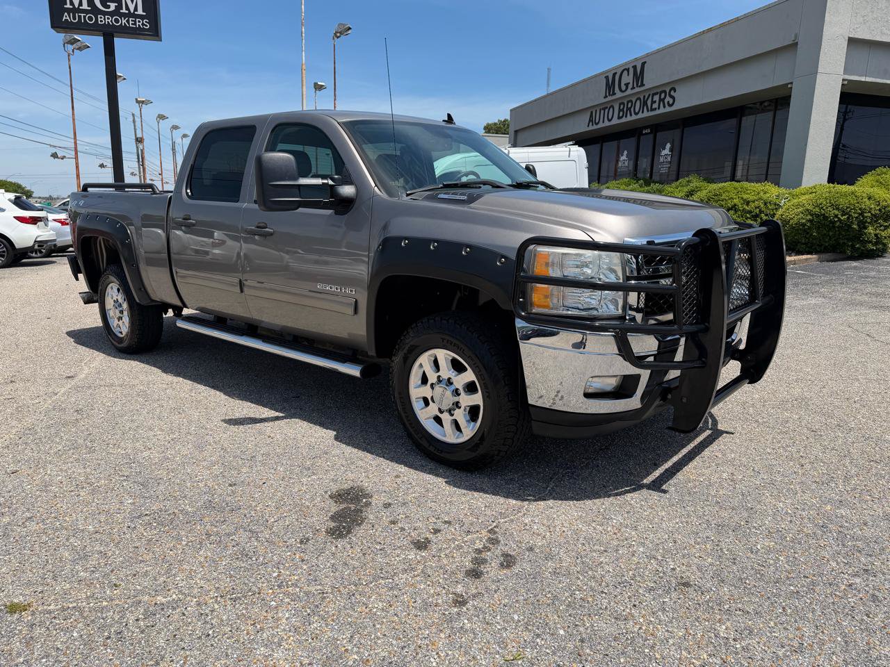 Used 2014 Chevrolet Silverado 2500 LT w/ Interior Plus Package AWD/4WD image 27