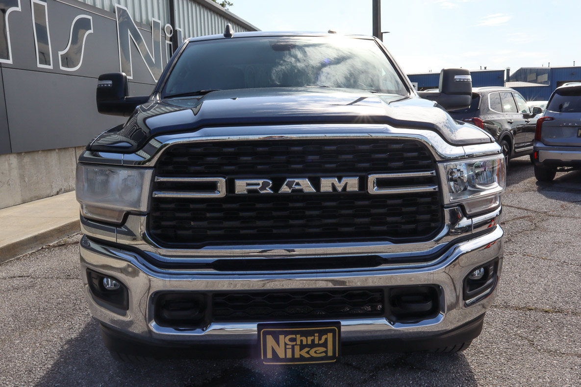 Used 2024 RAM 2500 Big Horn w/ Bed Utility Group AWD/4WD image 2