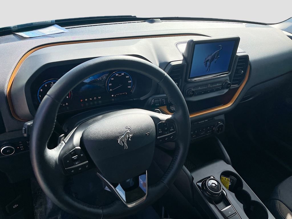 Used 2023 Ford Bronco Sport Badlands image 9