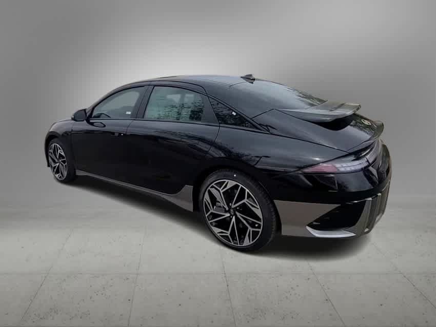 Used 2023 Hyundai Ioniq 6 Limited RWD image 6