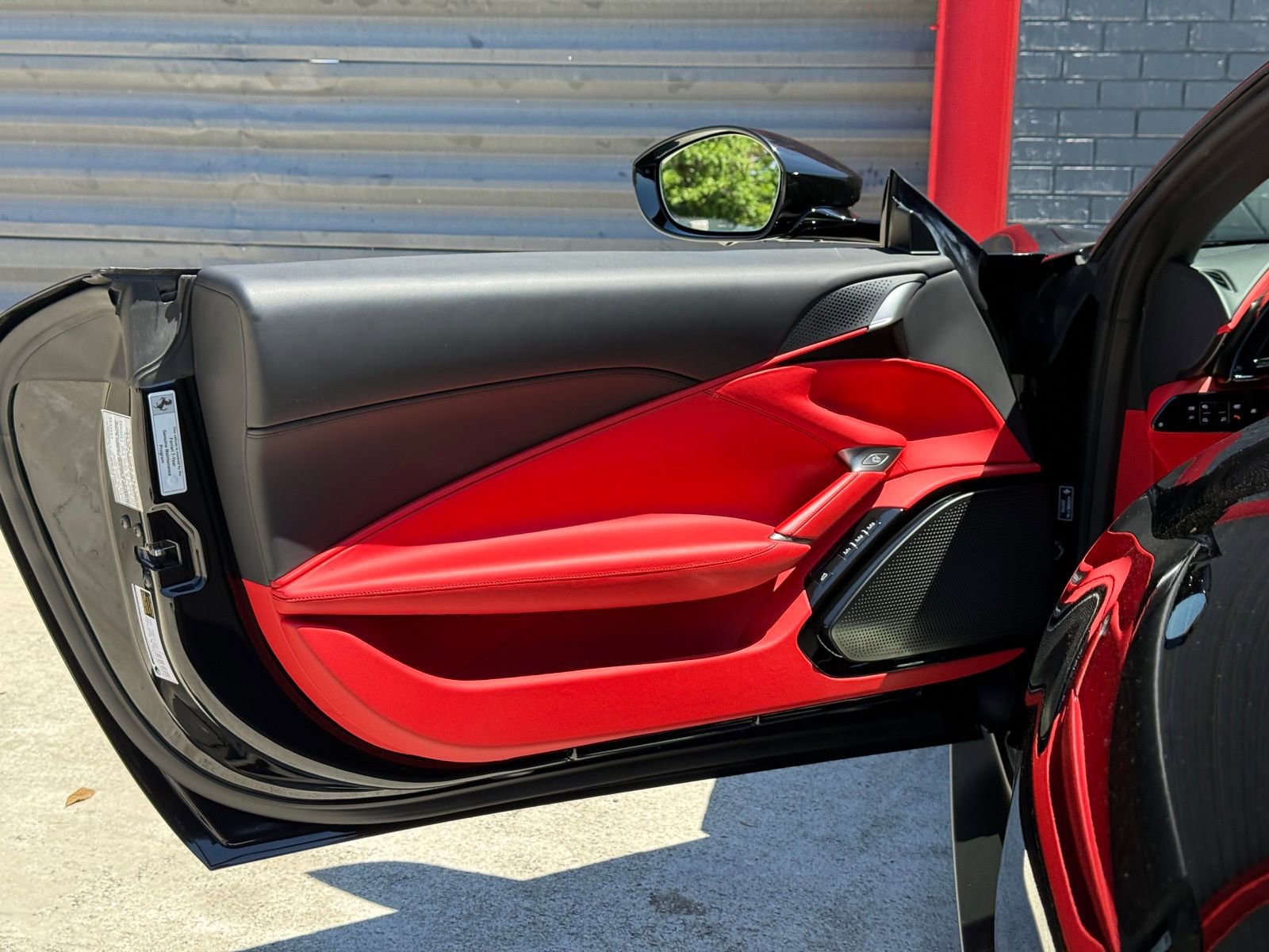 Used 2023 Ferrari Roma RWD image 18