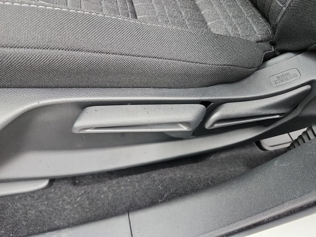 New 2026 Honda HR-V LX image 24