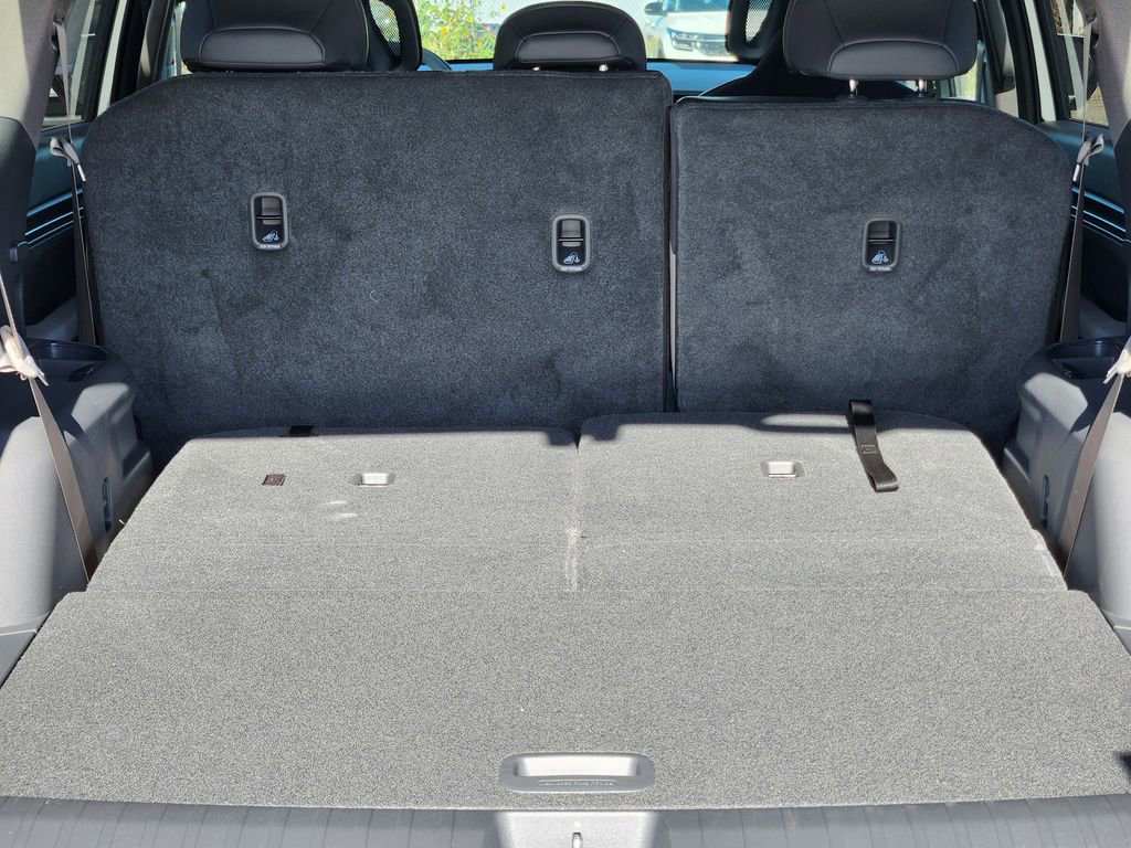 New 2026 Kia EV9 Wind image 13