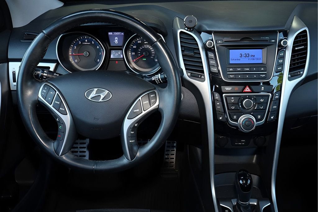 Used 2016 Hyundai Elantra GT w/ Option Group 02 image 17