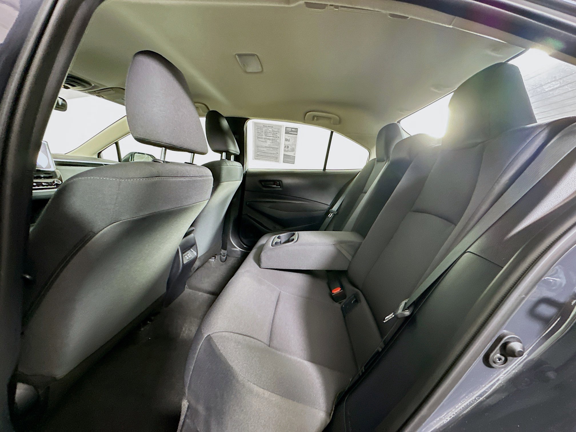 Used 2025 Toyota Corolla LE image 26