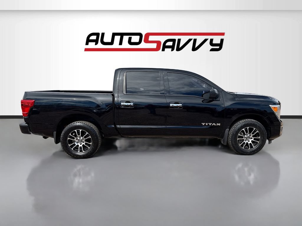 Used 2021 Nissan Titan SV w/ SV Convenience Package AWD/4WD image 8