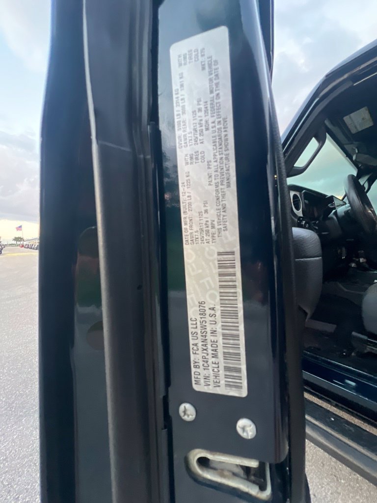 Used 2025 Jeep Wrangler Sport AWD/4WD image 29