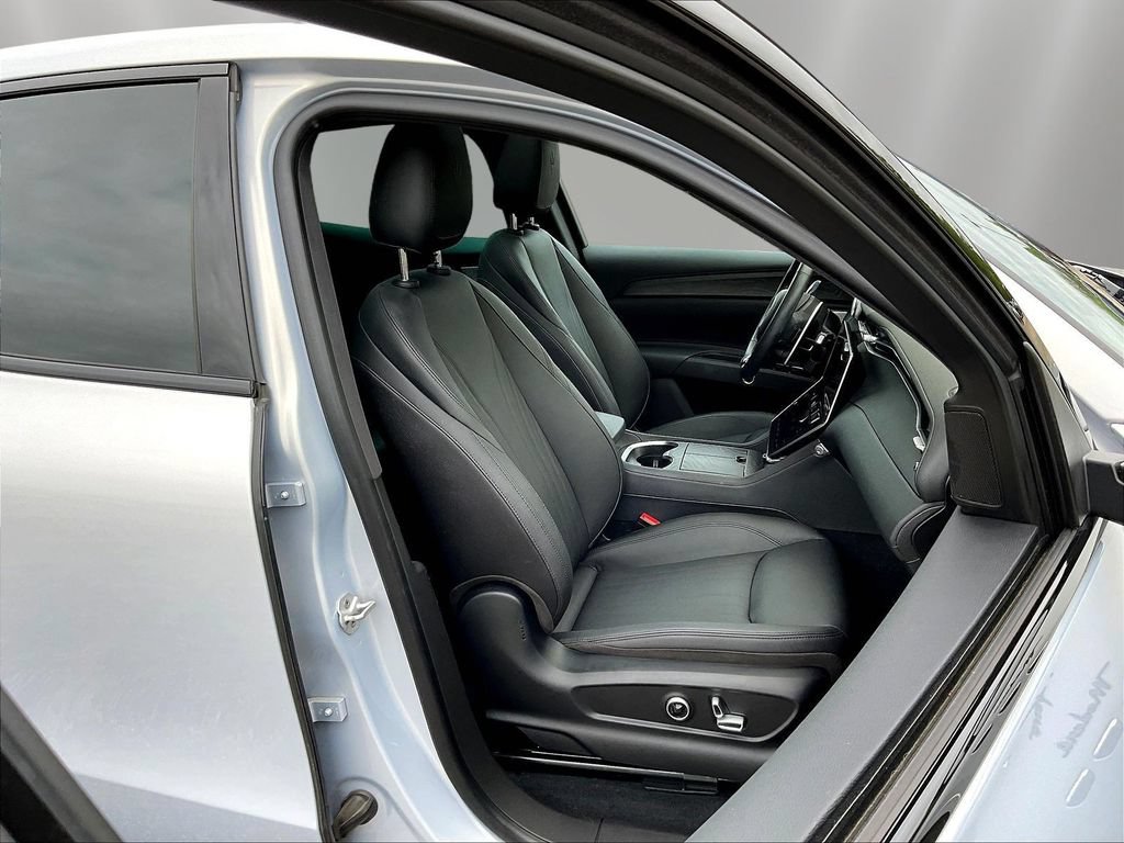 Used 2023 Maserati Grecale Modena AWD/4WD image 29
