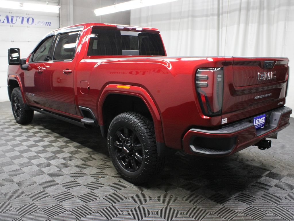 Used 2024 GMC Sierra 2500 AT4 w/ AT4 Preferred Package AWD/4WD image 7