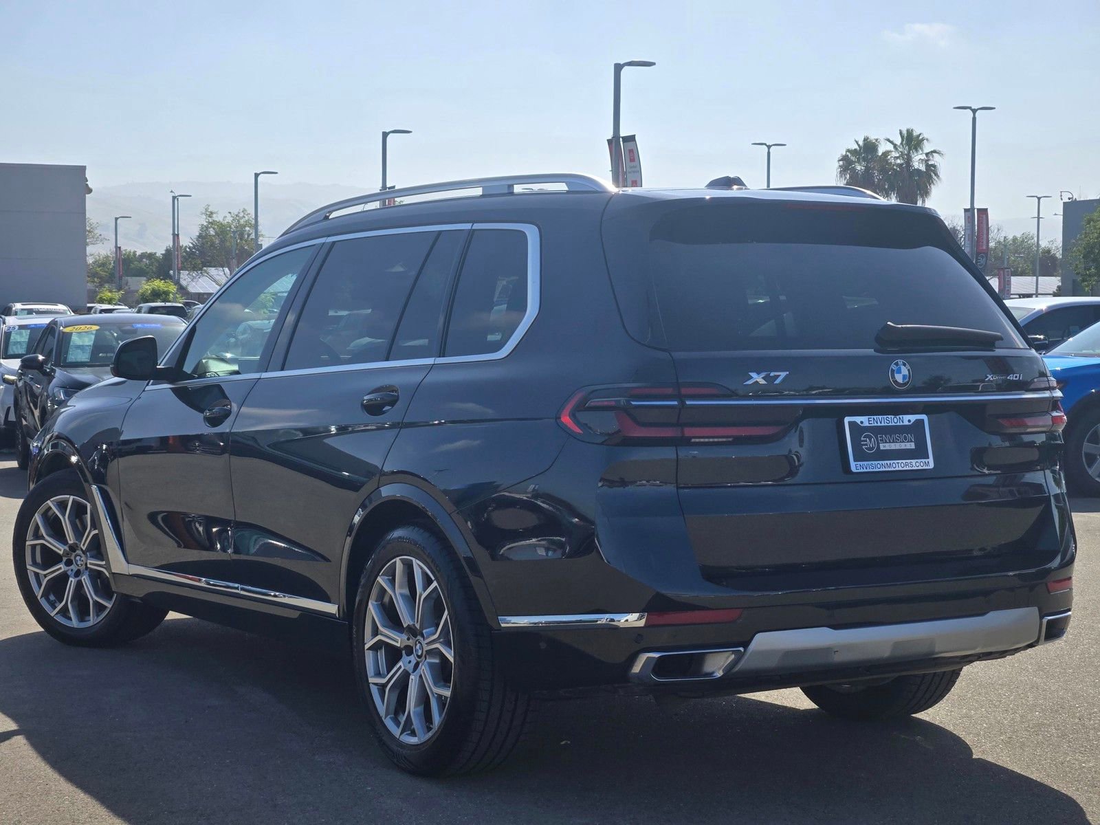 Used 2023 BMW X7 xDrive40i w/ Parking Assistance Package AWD/4WD image 5